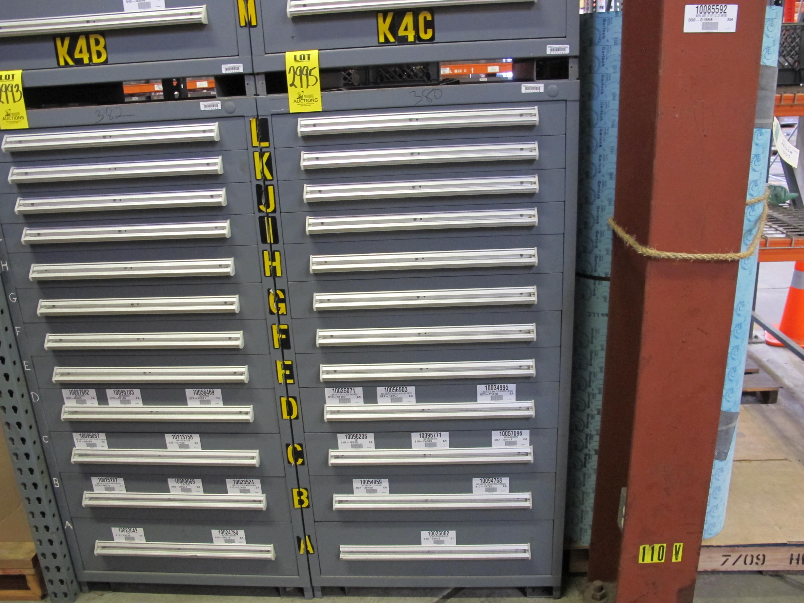 STANLEY VIDMAR HEAVY DUTY 12-DRAWER PARTS CABINET W/ CONTENTS (W-50) LOADING & HANDLING FEE $25-